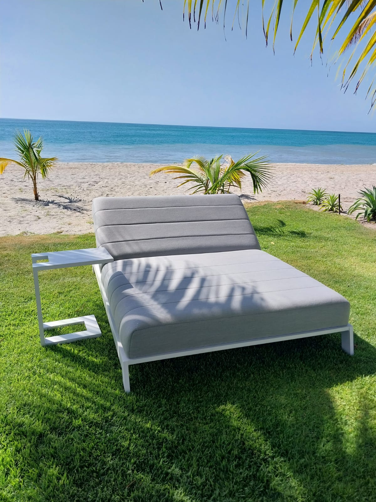 ZANZIBAR (2) COUPLE LOUNGER ZANZIBAR